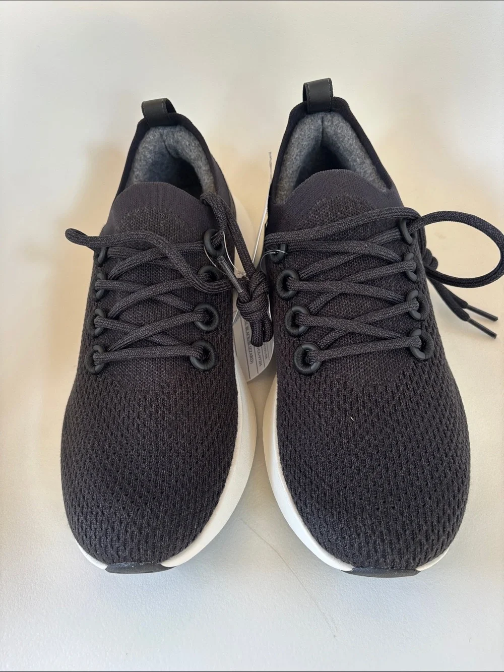 allbirds Dasher, Men’s size 9, Black Knit/White Sole, new condition